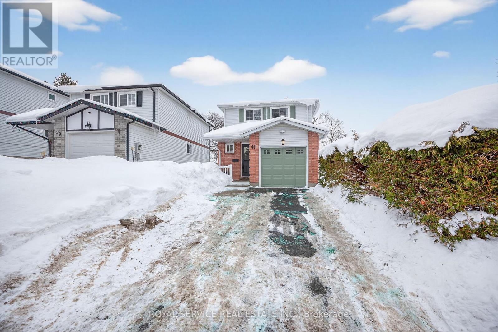 41 Hemingway Crescent, Barrie (Letitia Heights), Ontario  L4N 5G2 - Photo 2 - S12861124