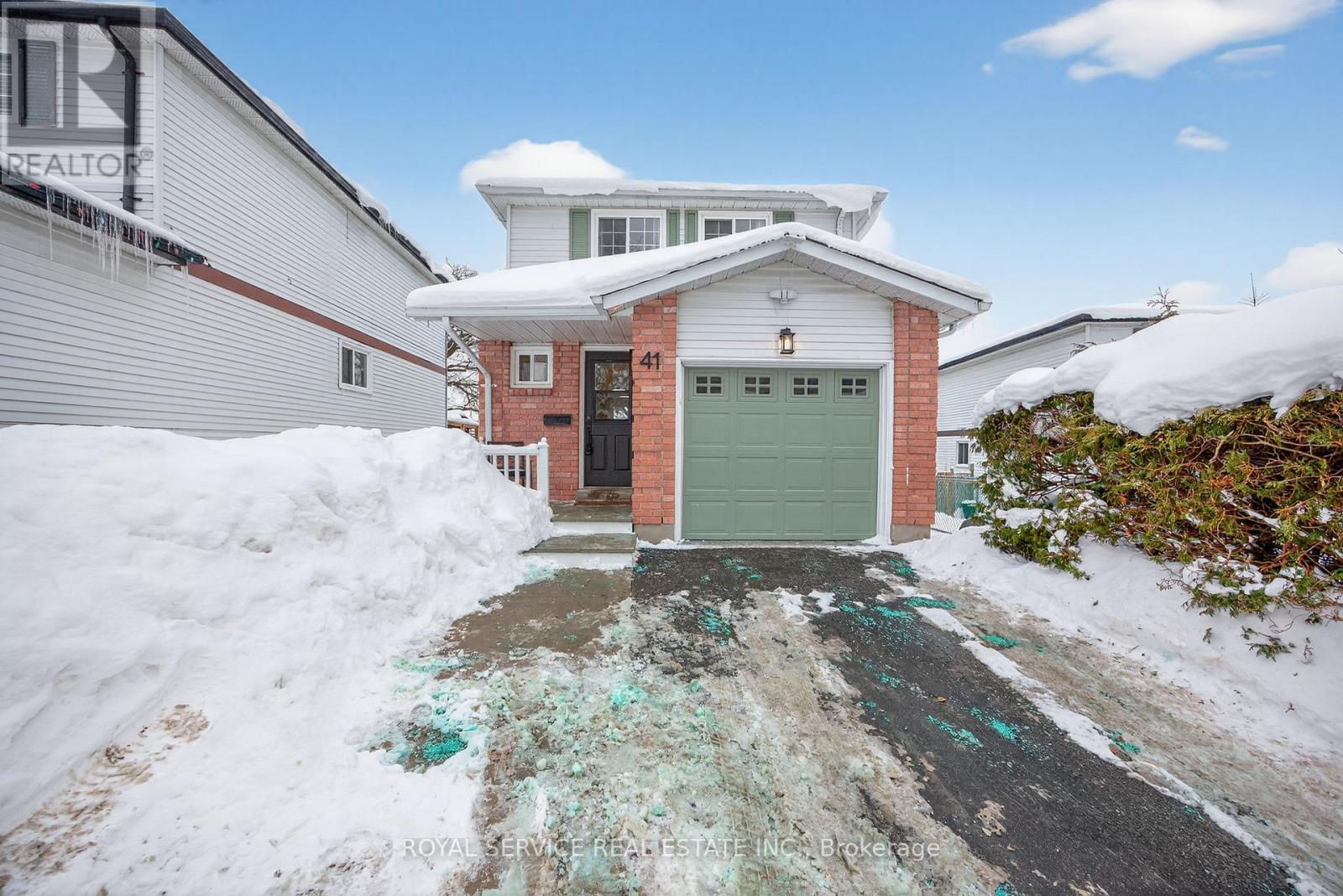 41 Hemingway Crescent, Barrie (Letitia Heights), Ontario  L4N 5G2 - Photo 4 - S12861124