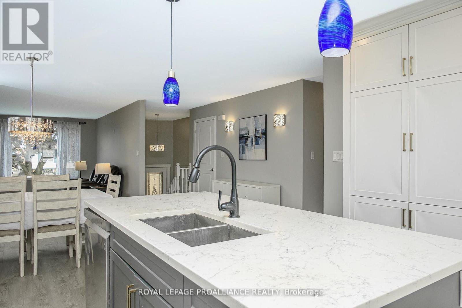 11 Springbrook Crescent, Belleville, Ontario  K8P 5B7 - Photo 20 - X12861064