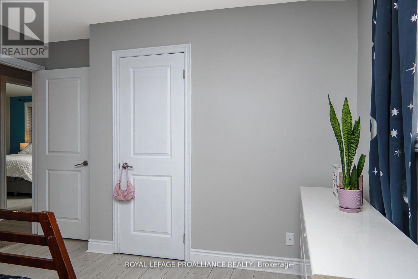 11 Springbrook Crescent, Belleville, Ontario  K8P 5B7 - Photo 22 - X12861064