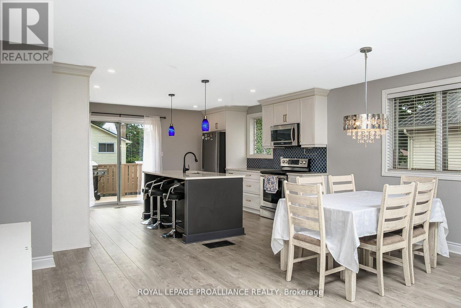 11 Springbrook Crescent, Belleville, Ontario  K8P 5B7 - Photo 8 - X12861064