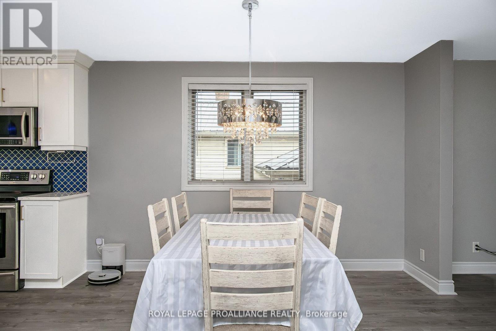 11 Springbrook Crescent, Belleville, Ontario  K8P 5B7 - Photo 9 - X12861064