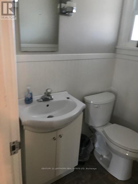 32 Ortona Circle N, Prince Edward County, Ontario  K0K 2T0 - Photo 10 - X12861244