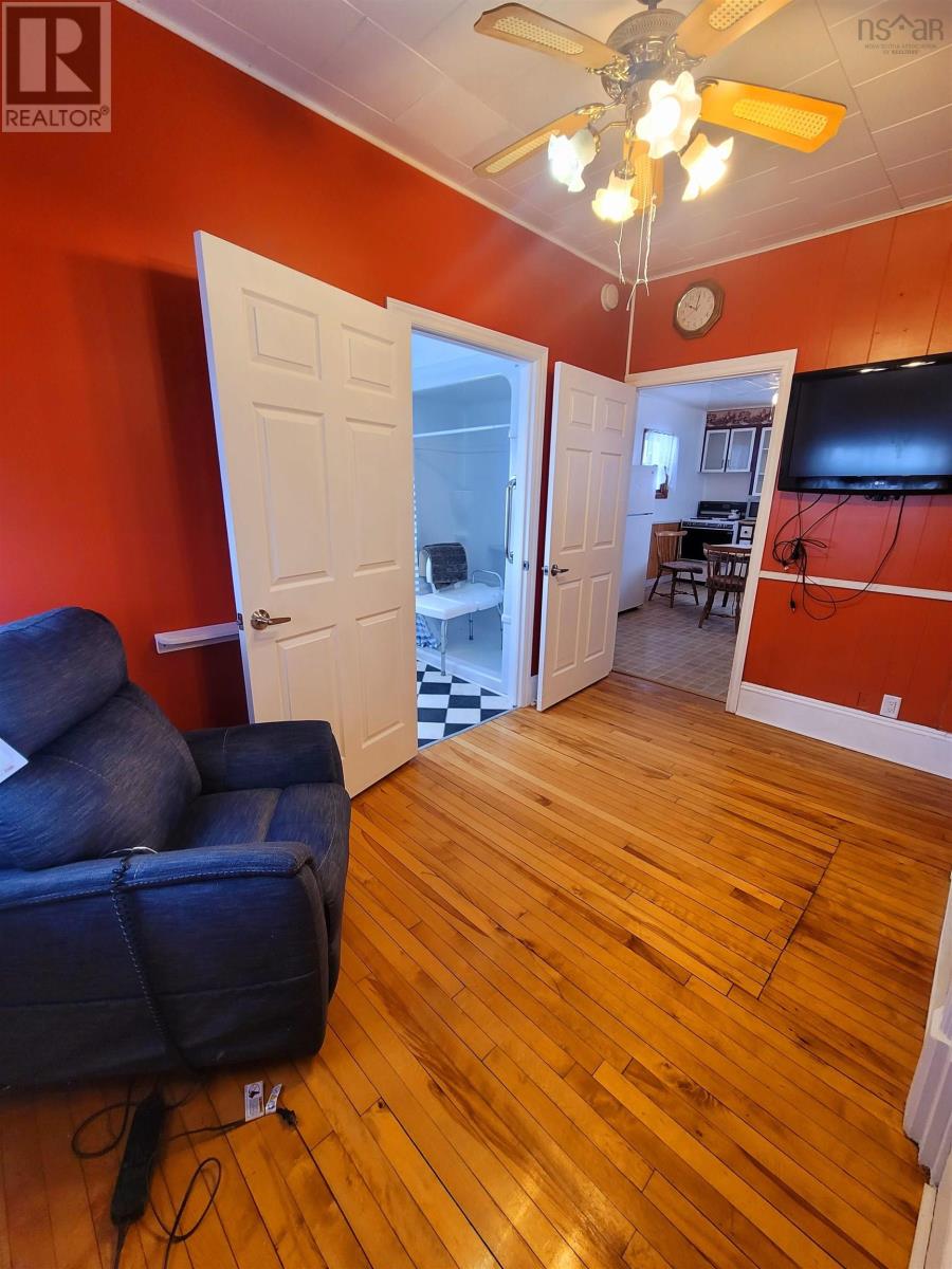 25 Shepard Lane, Glace Bay, Nova Scotia  B1A 1Z9 - Photo 12 - 202604134