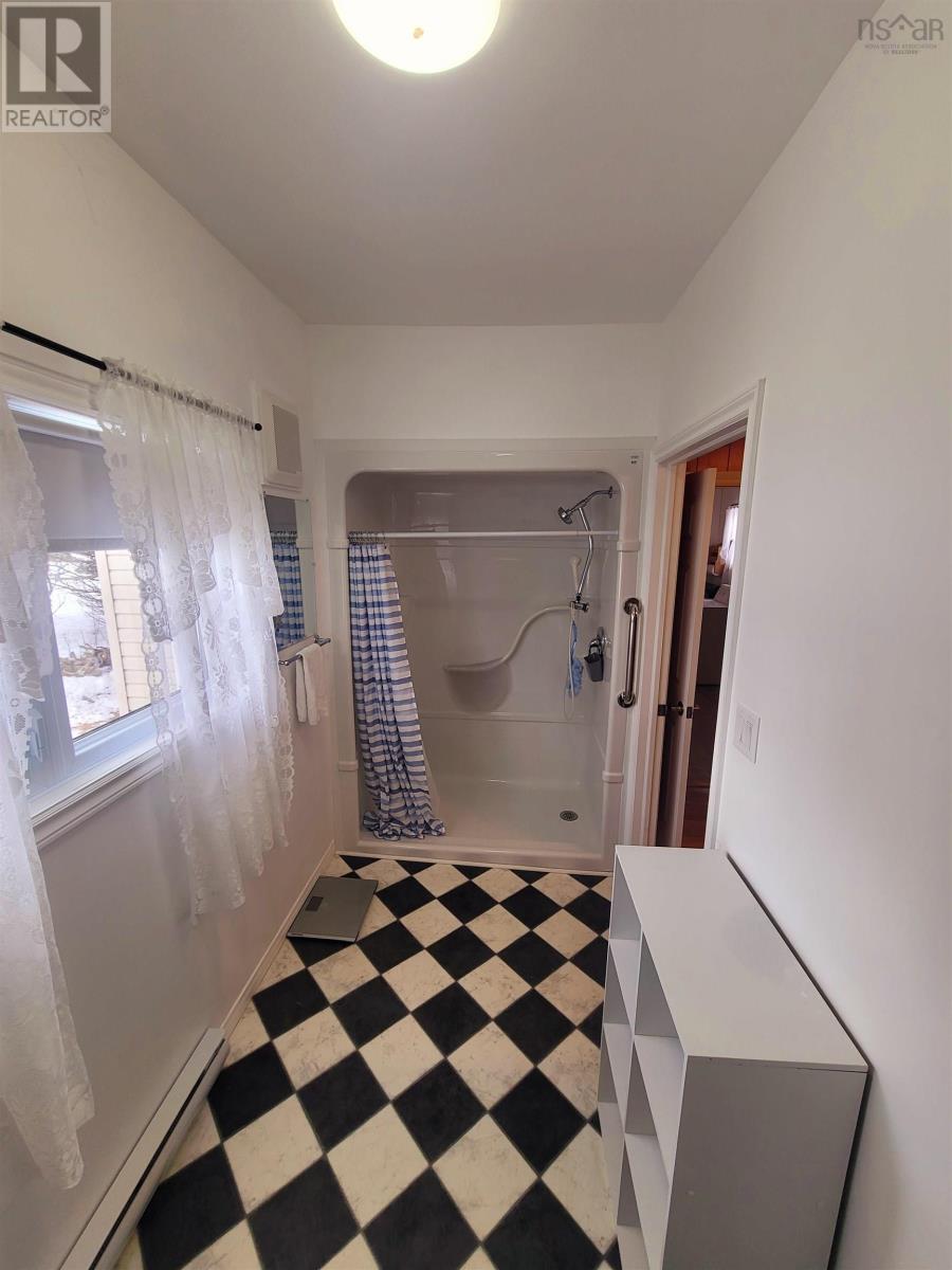 25 Shepard Lane, Glace Bay, Nova Scotia  B1A 1Z9 - Photo 16 - 202604134