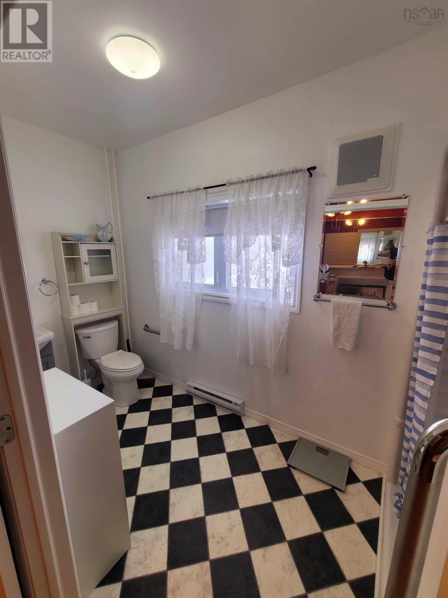 25 Shepard Lane, Glace Bay, Nova Scotia  B1A 1Z9 - Photo 15 - 202604134