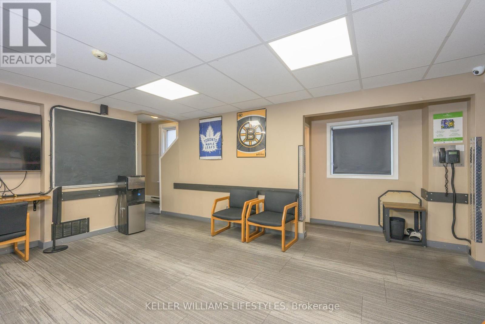 1233 Dundas Street, London East, Ontario  N5W 3B1 - Photo 11 - X12860960