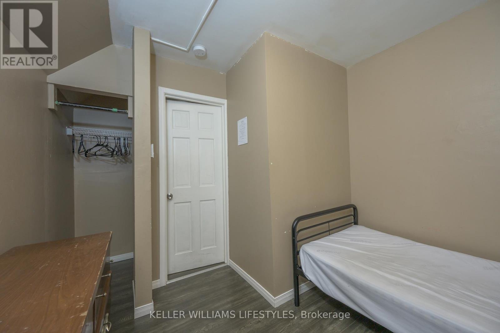 1233 Dundas Street, London East, Ontario  N5W 3B1 - Photo 27 - X12860960