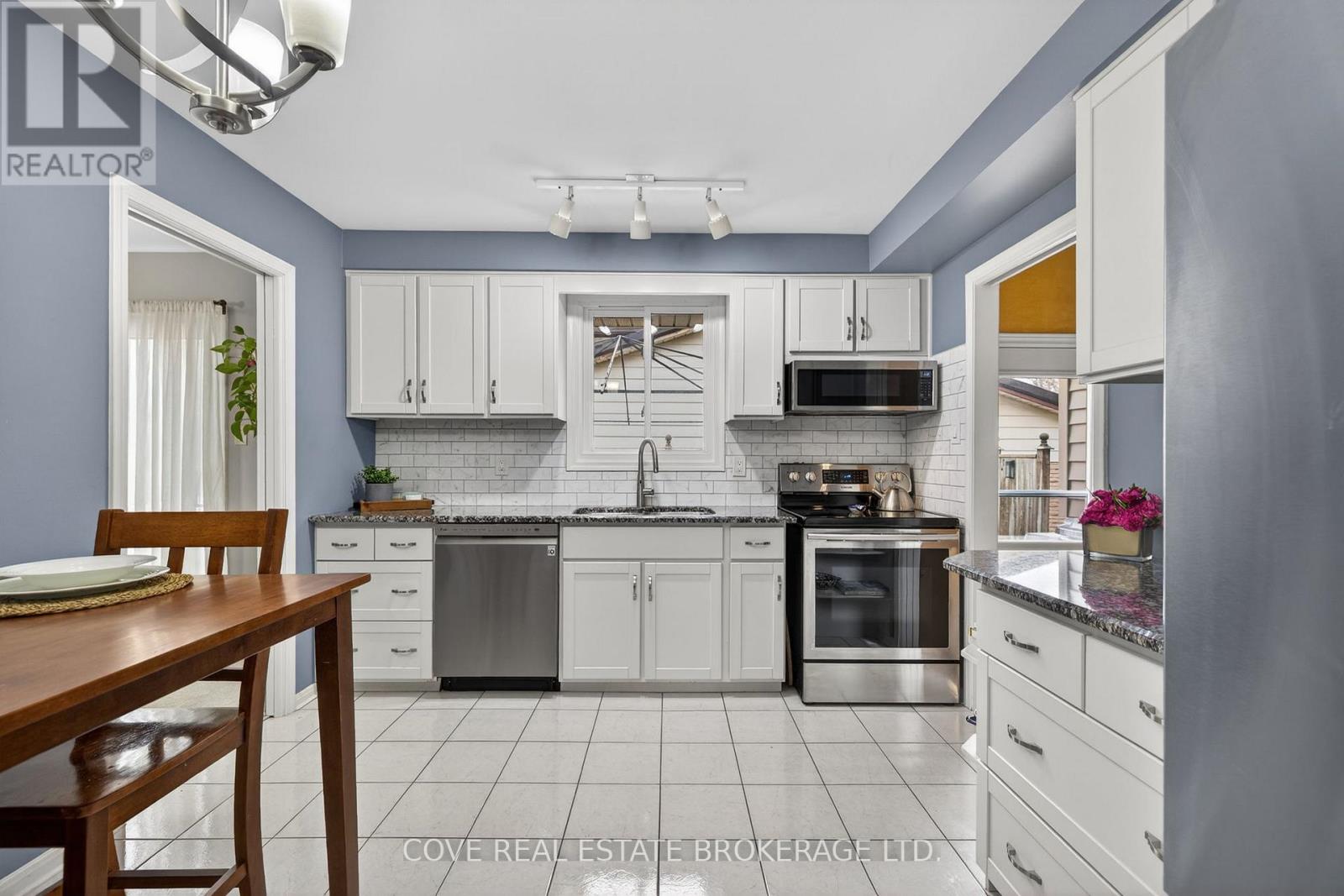 70 Elmgrove Crescent, London South, Ontario  N6J 4H1 - Photo 15 - X12861036