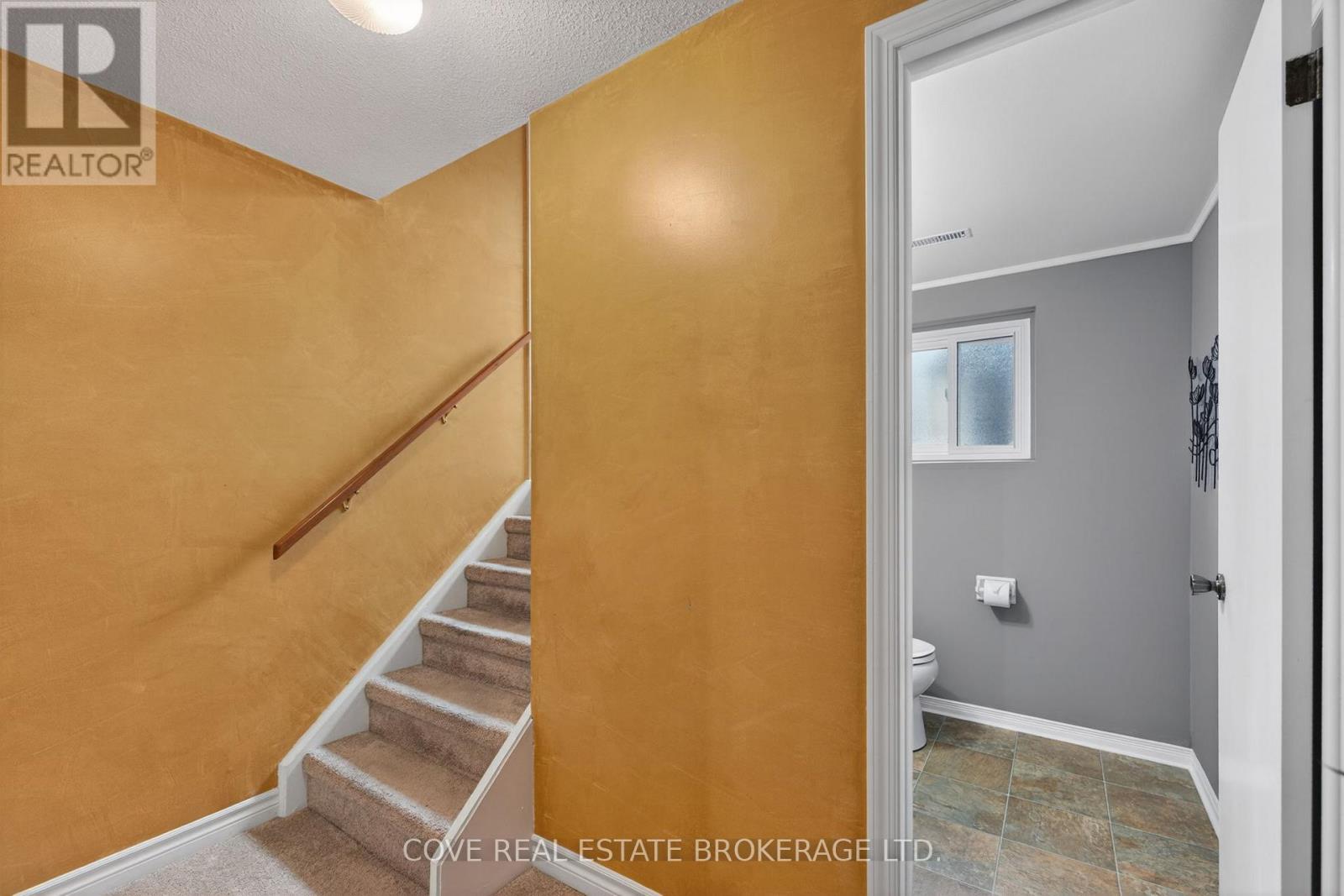 70 Elmgrove Crescent, London South, Ontario  N6J 4H1 - Photo 31 - X12861036