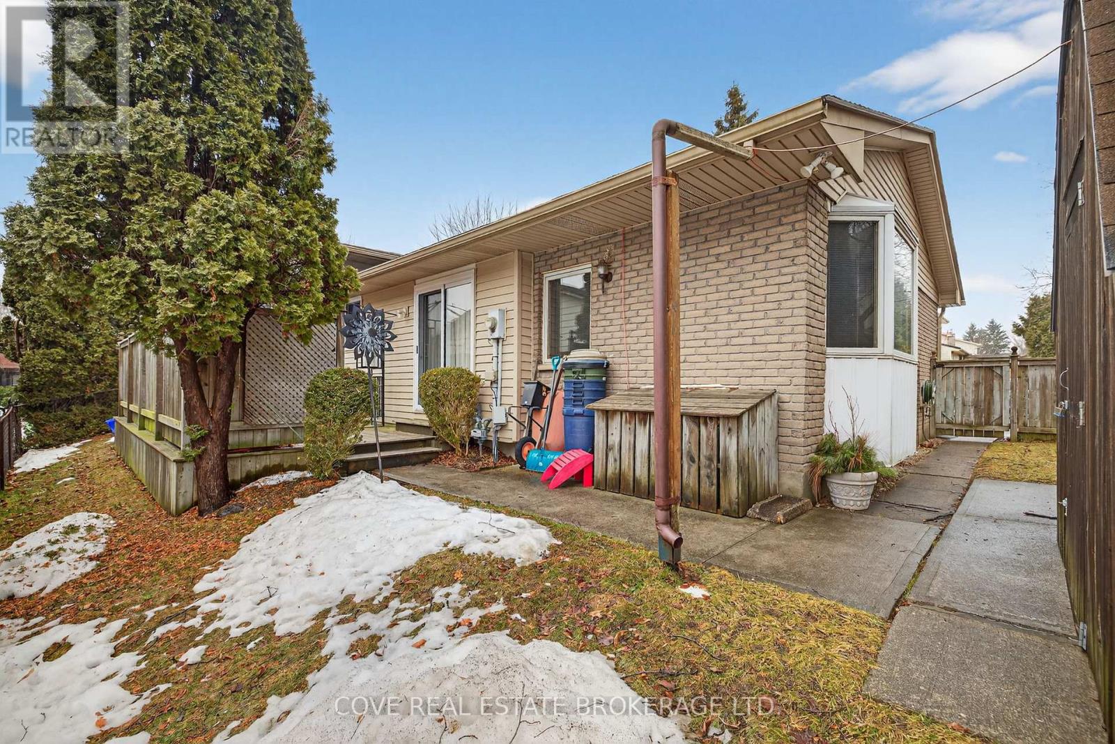 70 Elmgrove Crescent, London South, Ontario  N6J 4H1 - Photo 35 - X12861036