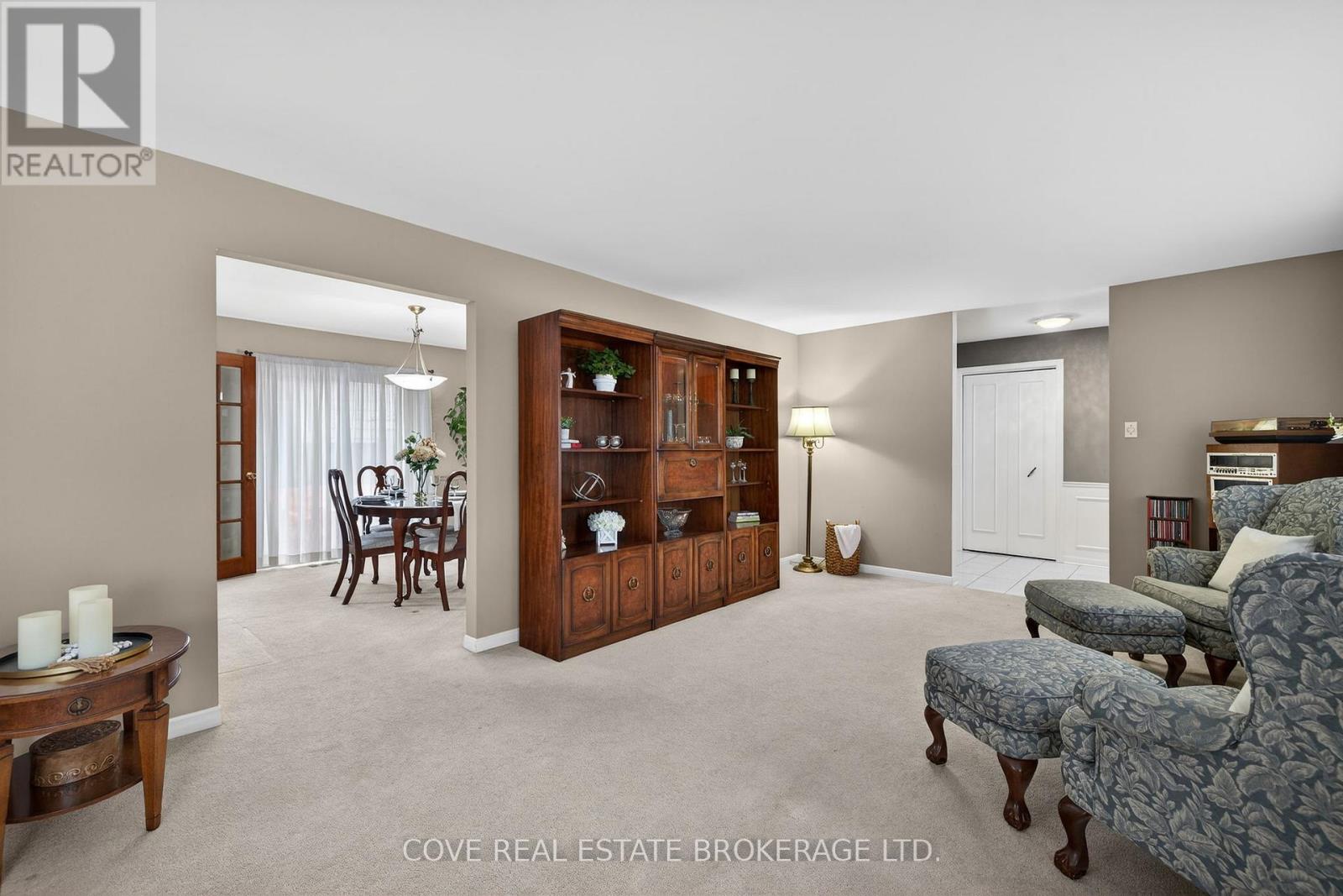 70 Elmgrove Crescent, London South, Ontario  N6J 4H1 - Photo 6 - X12861036