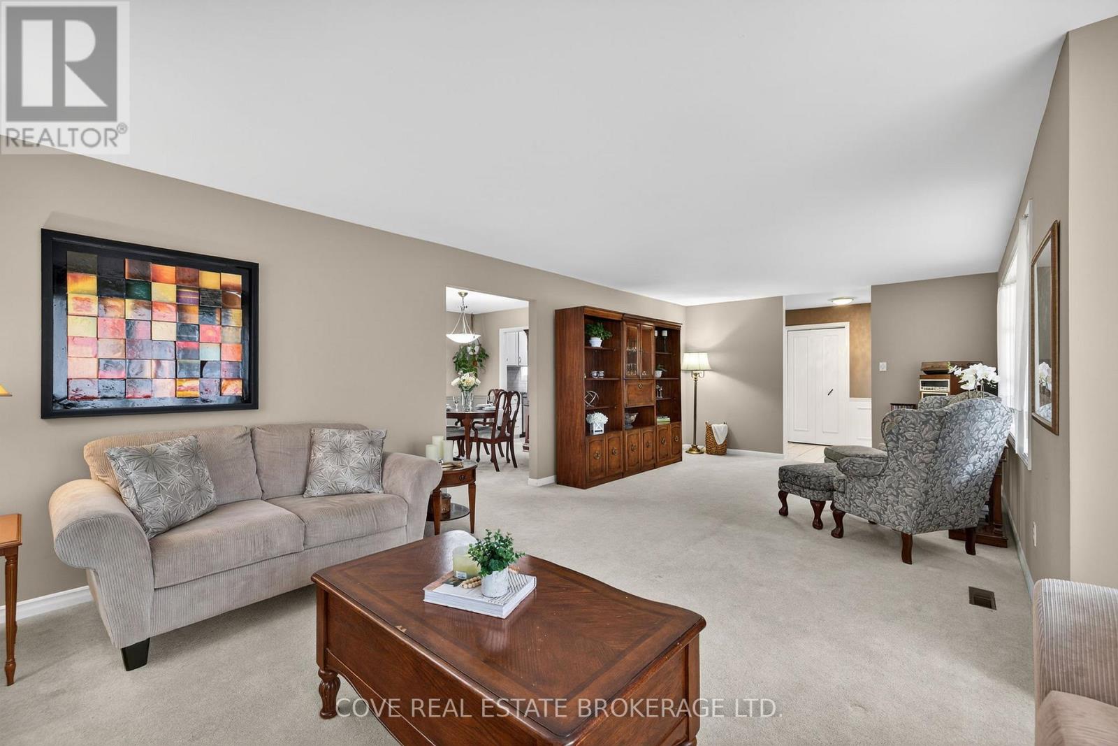 70 Elmgrove Crescent, London South, Ontario  N6J 4H1 - Photo 8 - X12861036