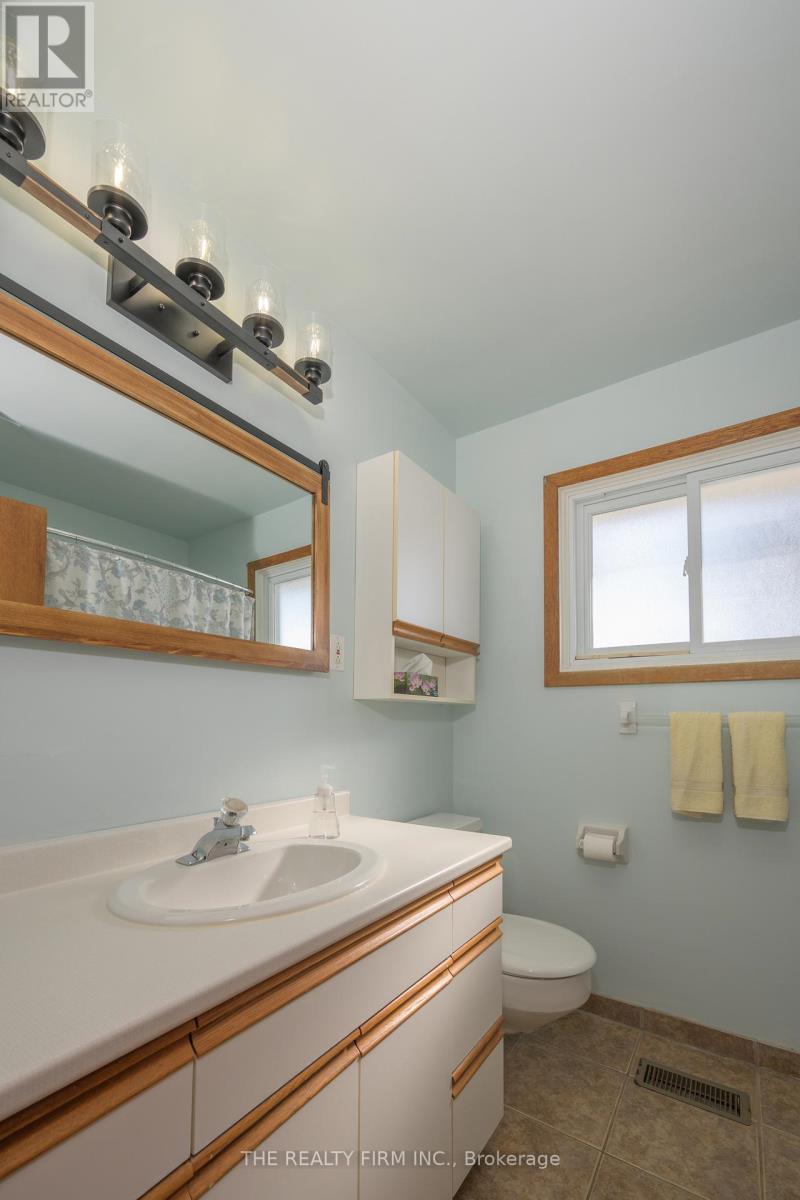 15233 Medway Road, Middlesex Centre, Ontario  N0M 1C0 - Photo 23 - X12861148