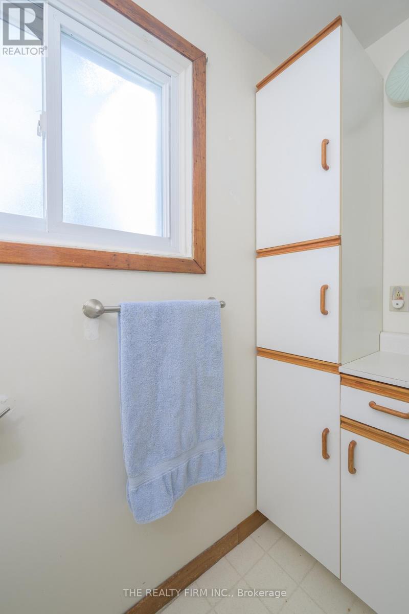 15233 Medway Road, Middlesex Centre, Ontario  N0M 1C0 - Photo 31 - X12861148