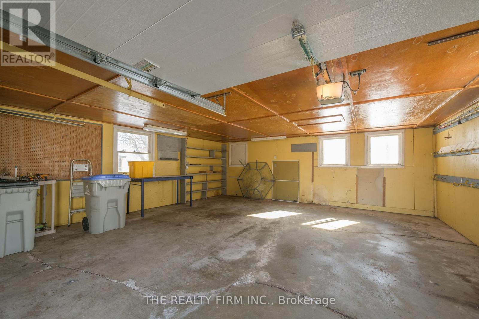 15233 Medway Road, Middlesex Centre, Ontario  N0M 1C0 - Photo 35 - X12861148