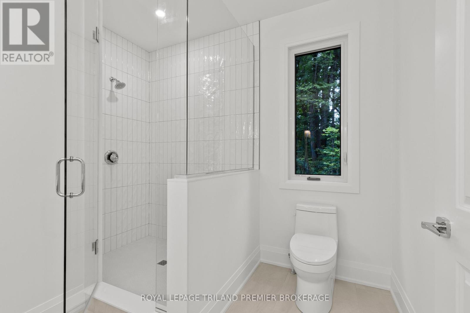 9940 Ontario Street, Lambton Shores, Ontario  N0M 2L0 - Photo 22 - X12861202