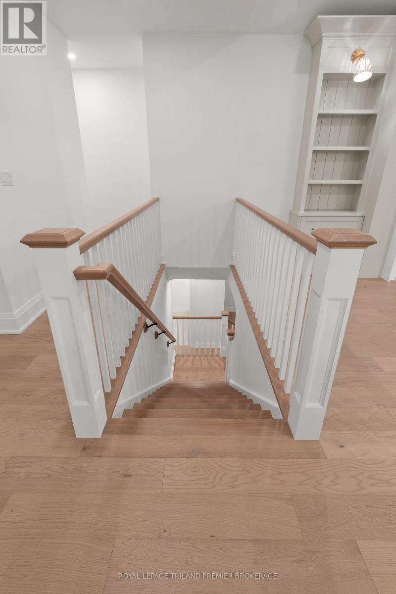 9940 Ontario Street, Lambton Shores, Ontario  N0M 2L0 - Photo 29 - X12861202