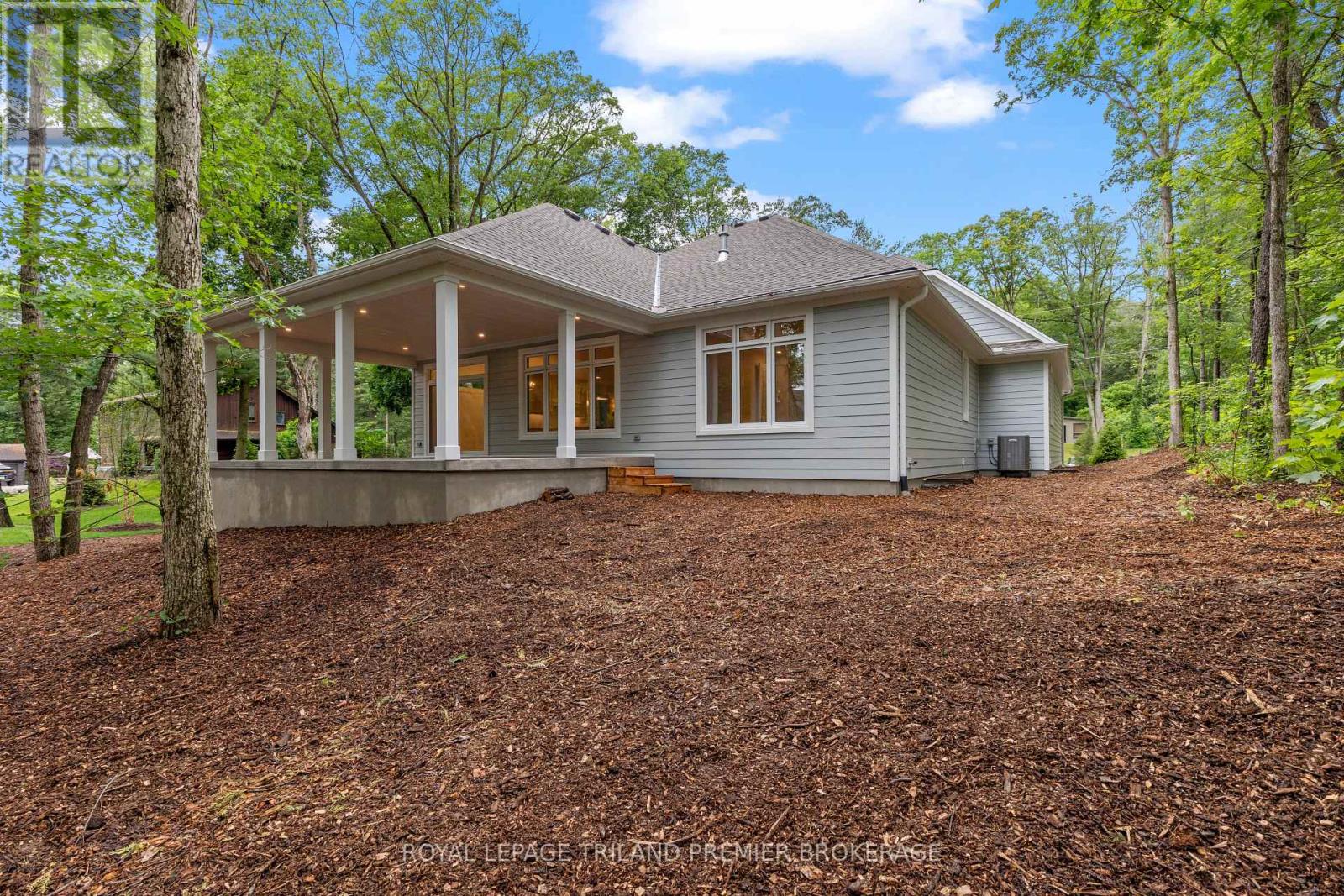 9940 Ontario Street, Lambton Shores, Ontario  N0M 2L0 - Photo 43 - X12861202