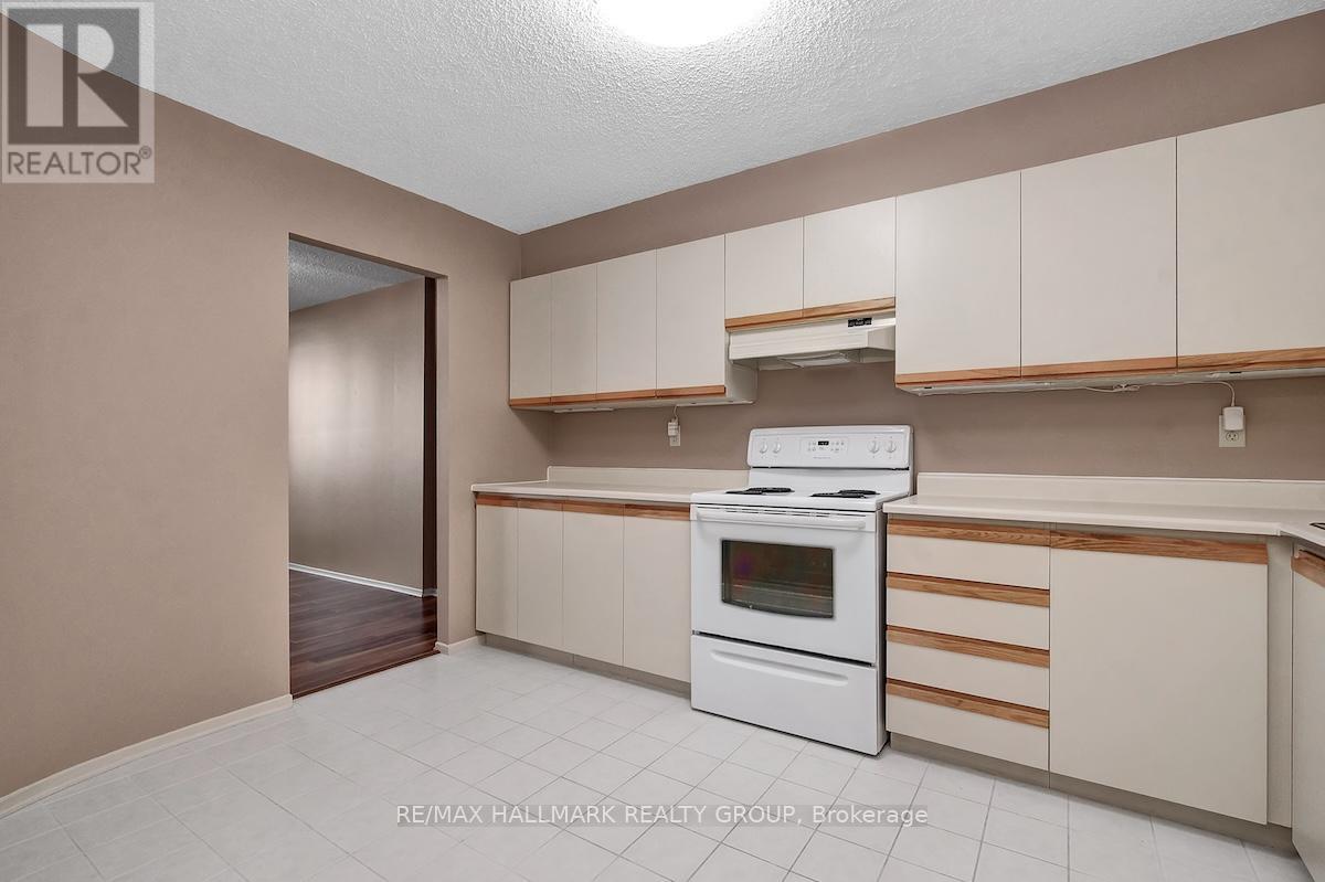 506 - 200 Lafontaine Avenue, Ottawa, Ontario  K1L 8K8 - Photo 13 - X12860976
