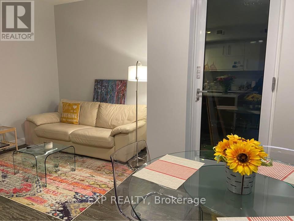 501 - 428 Sparks Street, Ottawa, Ontario  K1R 0B3 - Photo 4 - X12861010