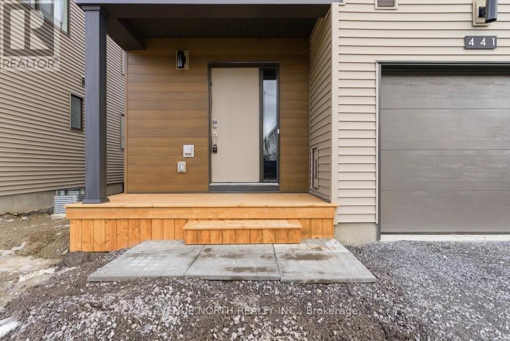 441 Mortar Terrace, Ottawa, Ontario  K2W 0N8 - Photo 2 - X12861120