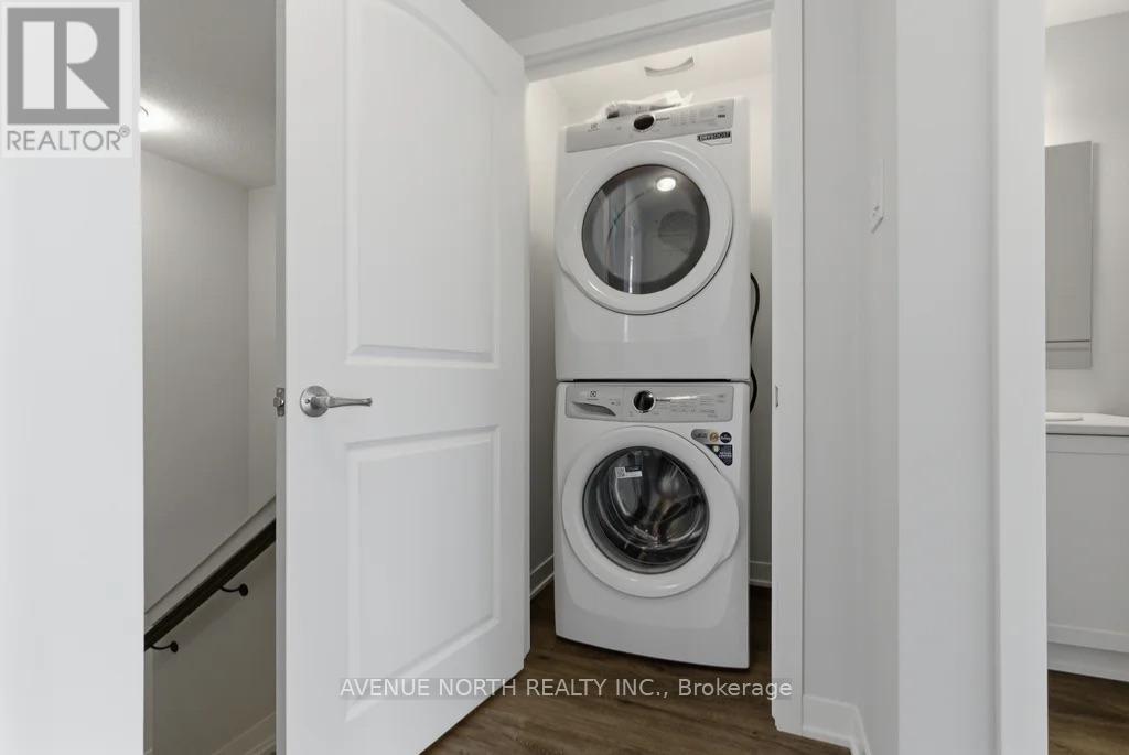 441 Mortar Terrace, Ottawa, Ontario  K2W 0N8 - Photo 38 - X12861120