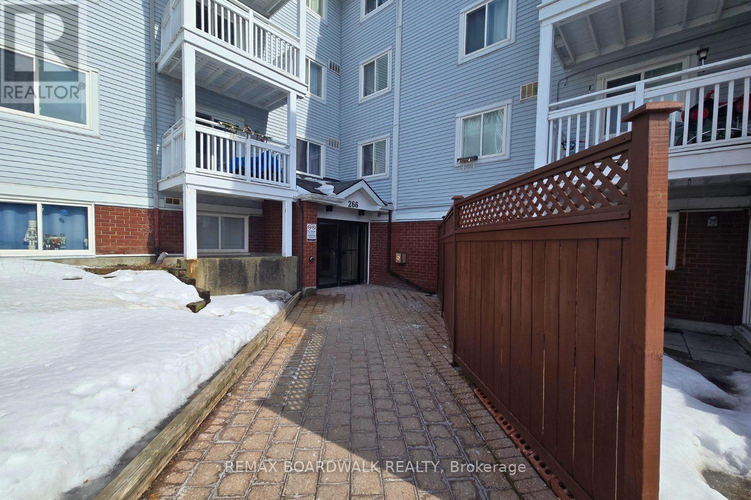 212 - 266 Lorry Greenberg Drive, Ottawa, Ontario  K1T 3J9 - Photo 2 - X12861216