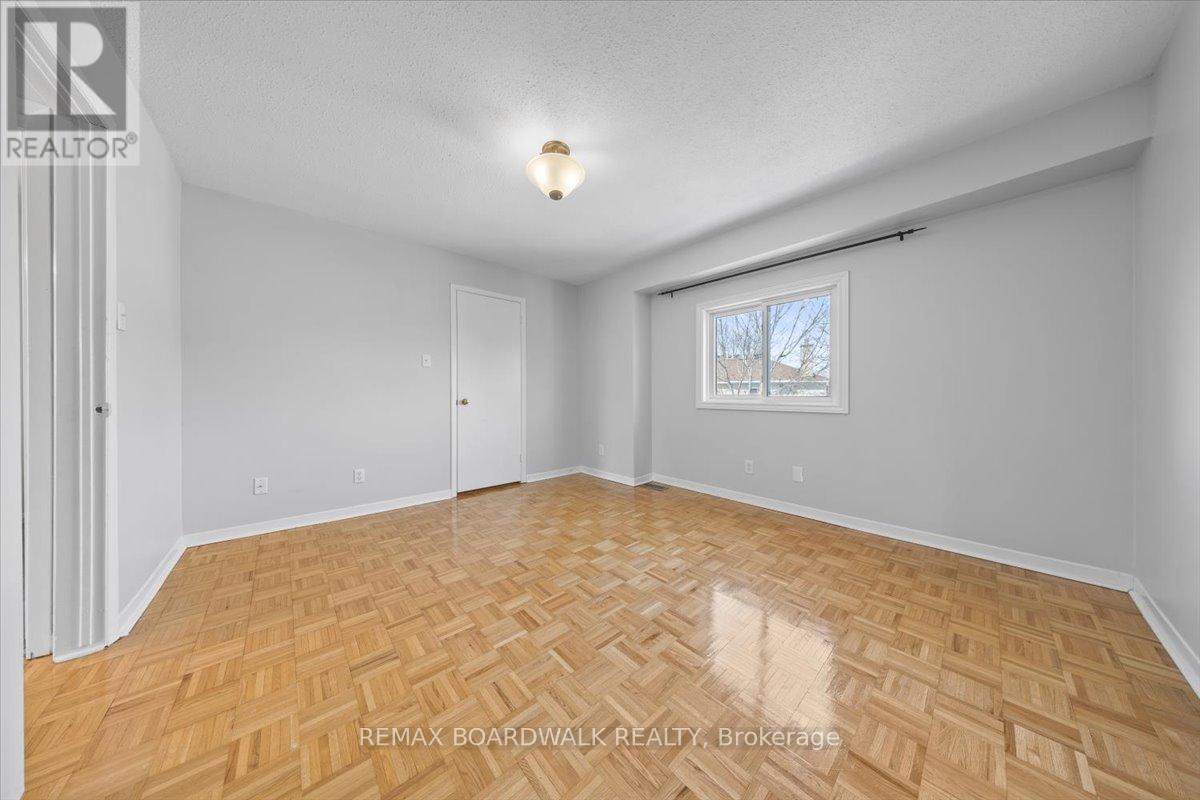 1513 Thurlow Street, Ottawa, Ontario  K4A 2K9 - Photo 33 - X12861220