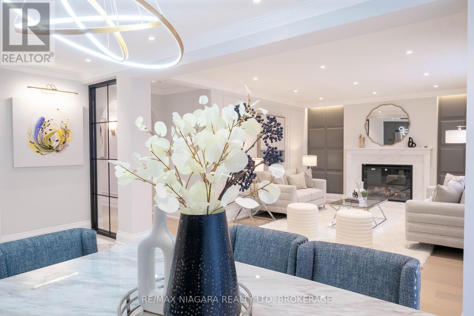 18 Mountbatten Road, Toronto, Ontario  M9P 1Z2 - Photo 17 - W12860992