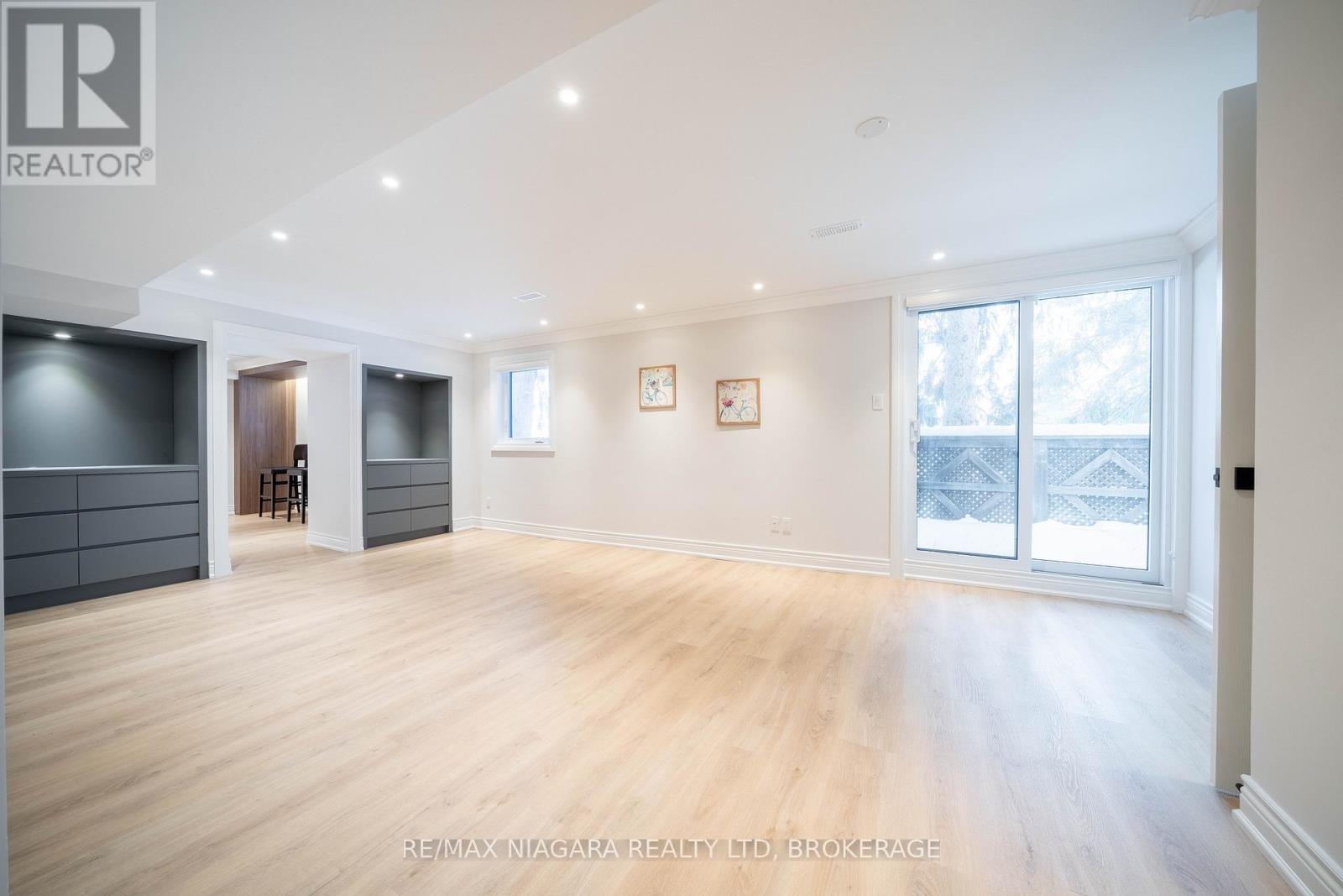 18 Mountbatten Road, Toronto, Ontario  M9P 1Z2 - Photo 45 - W12860992