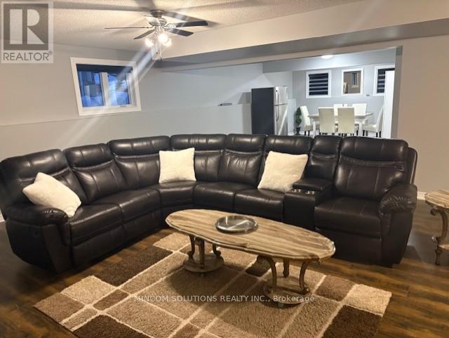 4 Downer Crescent, Wasaga Beach, Ontario  L9Z 1B9 - Photo 40 - S12860856