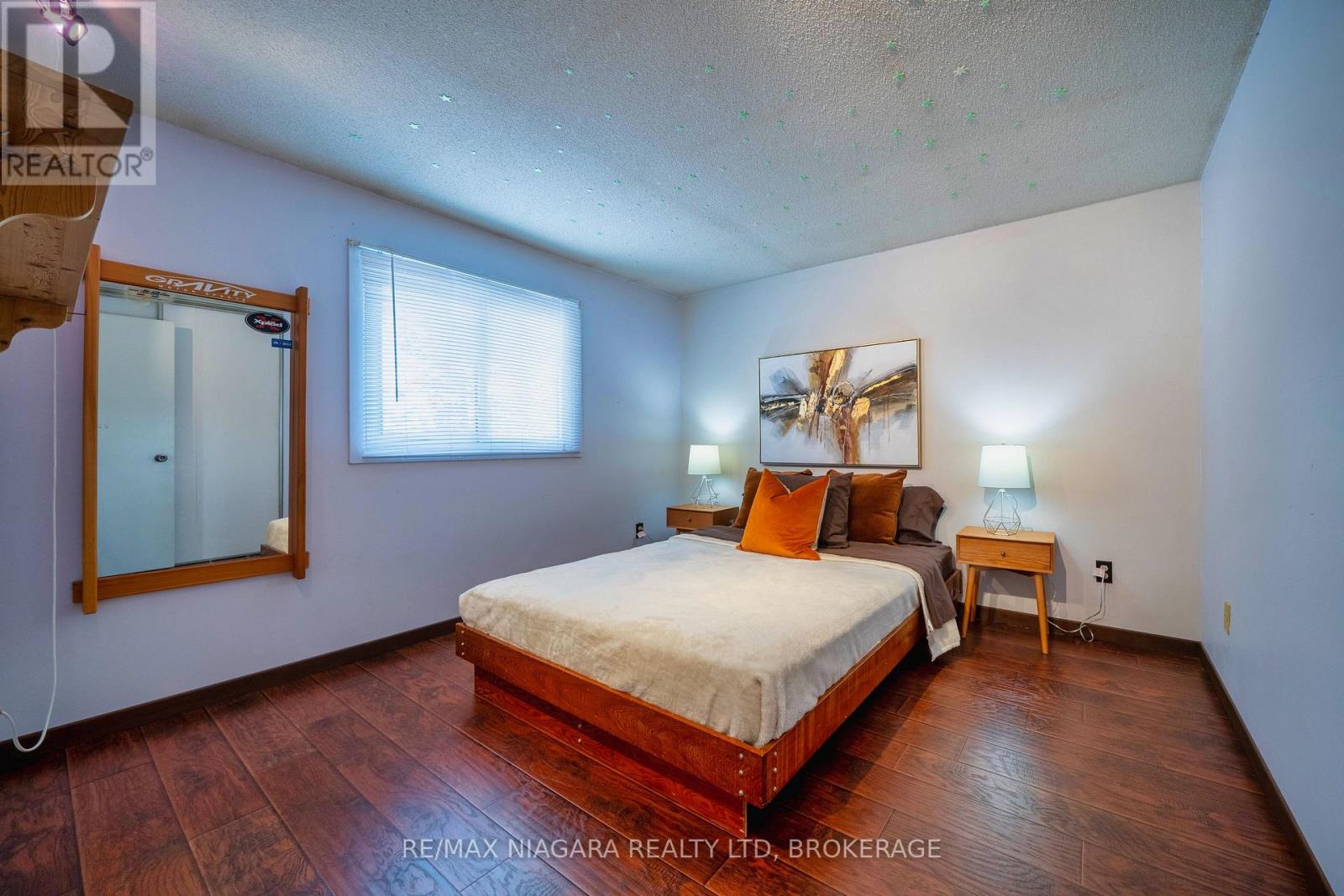 621 Lake Street, St. Catharines, Ontario  L2N 6H4 - Photo 23 - X12860986