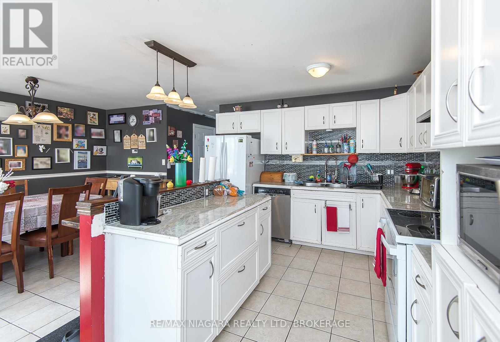 98 Chippawa Road, Port Colborne, Ontario  L3K 1T5 - Photo 6 - X12861030