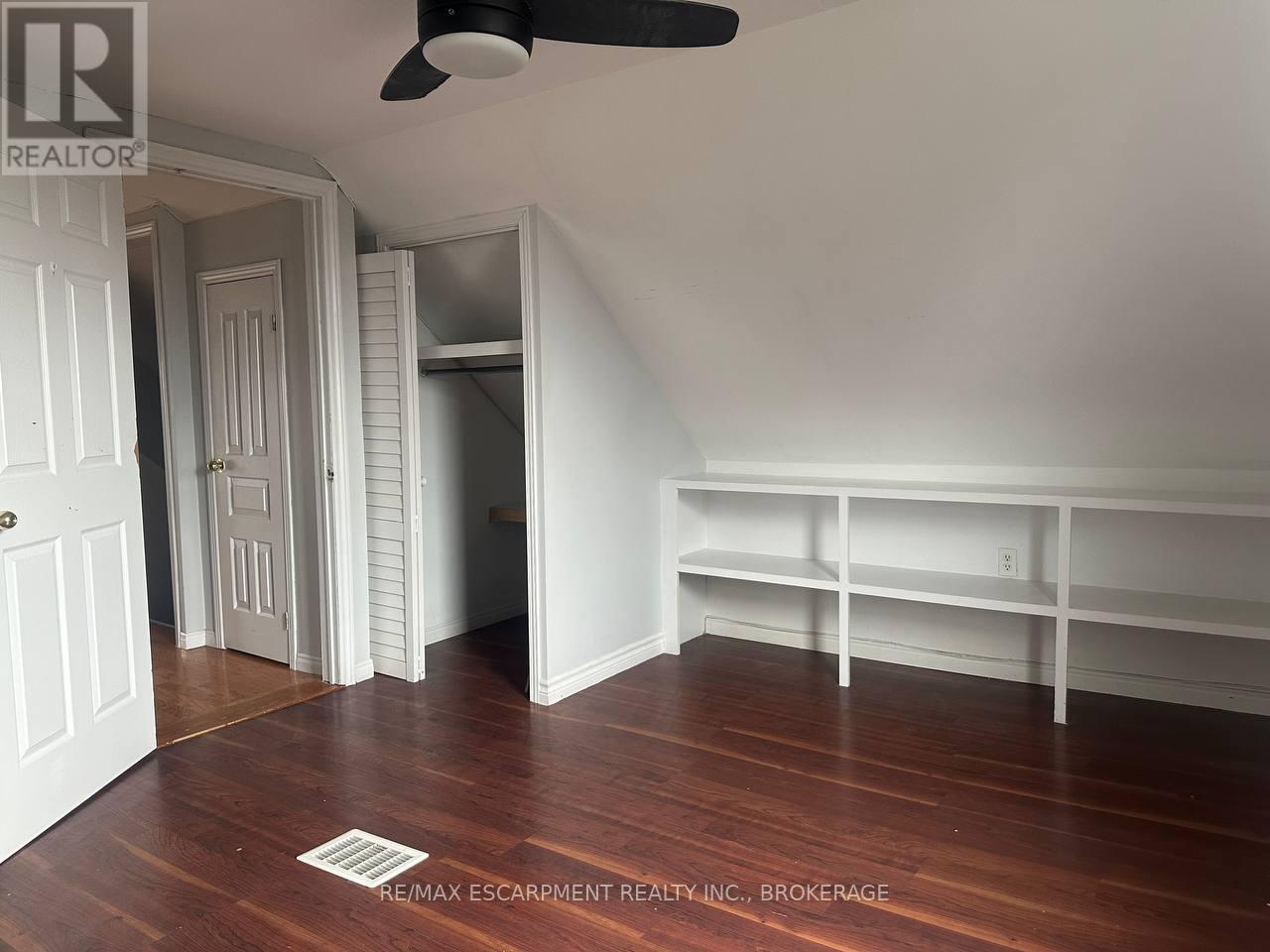 Upper - 64 Gage Avenue S, Hamilton, Ontario  L8M 3C9 - Photo 15 - X12861078