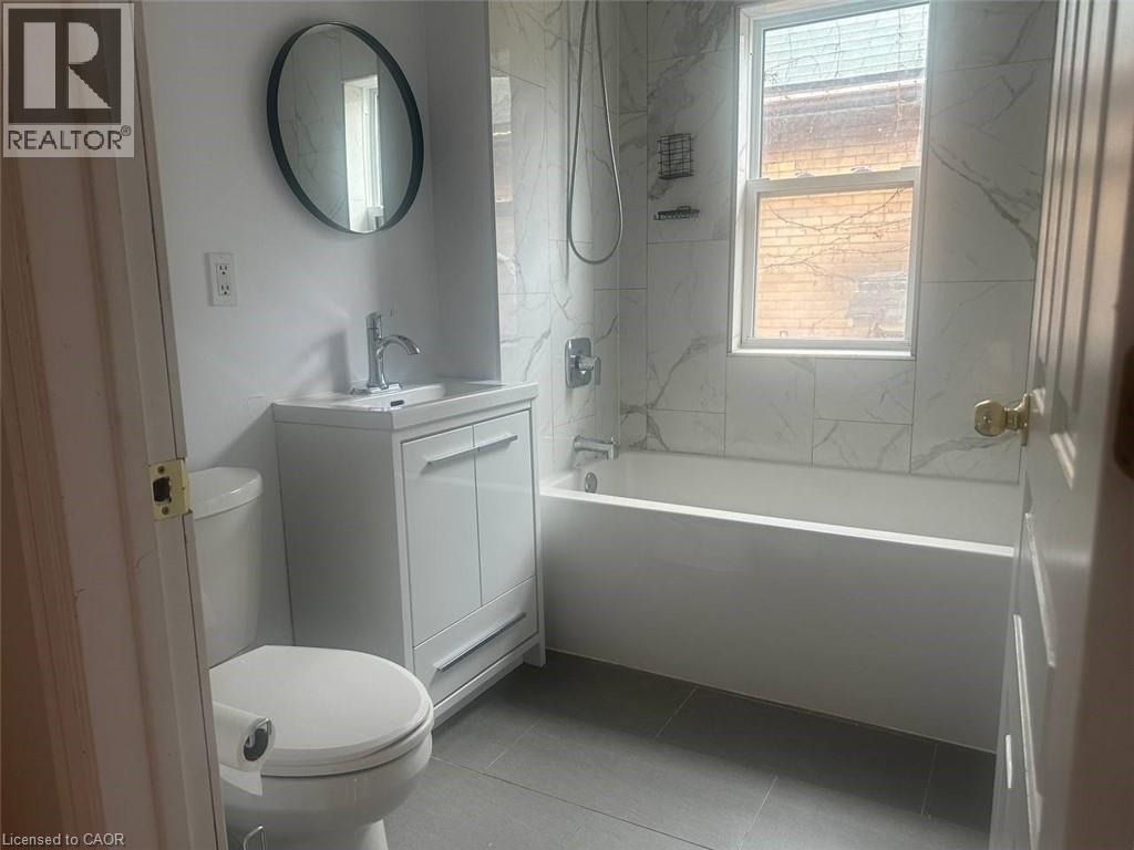 64 Gage Avenue S Unit# Upper, Hamilton, Ontario  L8M 3C9 - Photo 10 - 40810655