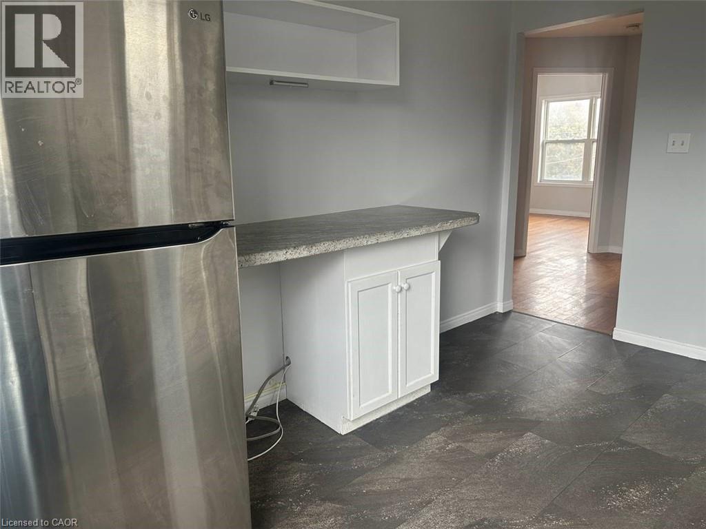 64 Gage Avenue S Unit# Upper, Hamilton, Ontario  L8M 3C9 - Photo 6 - 40810655