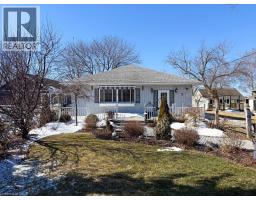 2 SUNSET Drive, Peacock Point, Ontario