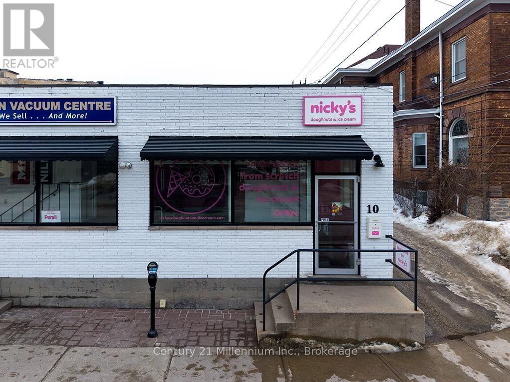 10 Third Street, Collingwood, Ontario  L9Y 1K3 - Photo 2 - S12861144