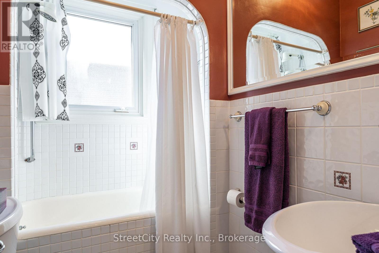 67 Douro Street, Stratford, Ontario  N5A 3R2 - Photo 33 - X12860956