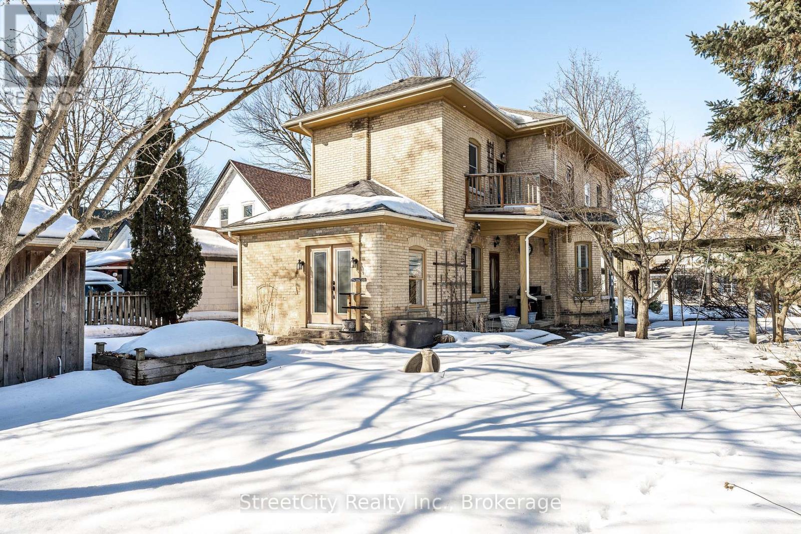 67 Douro Street, Stratford, Ontario  N5A 3R2 - Photo 41 - X12860956