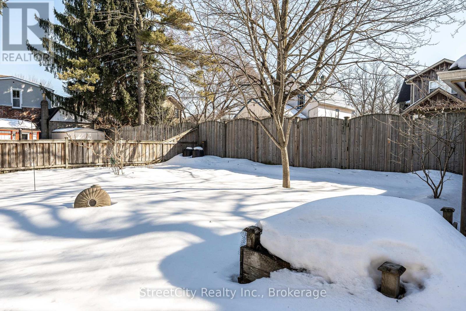 67 Douro Street, Stratford, Ontario  N5A 3R2 - Photo 42 - X12860956