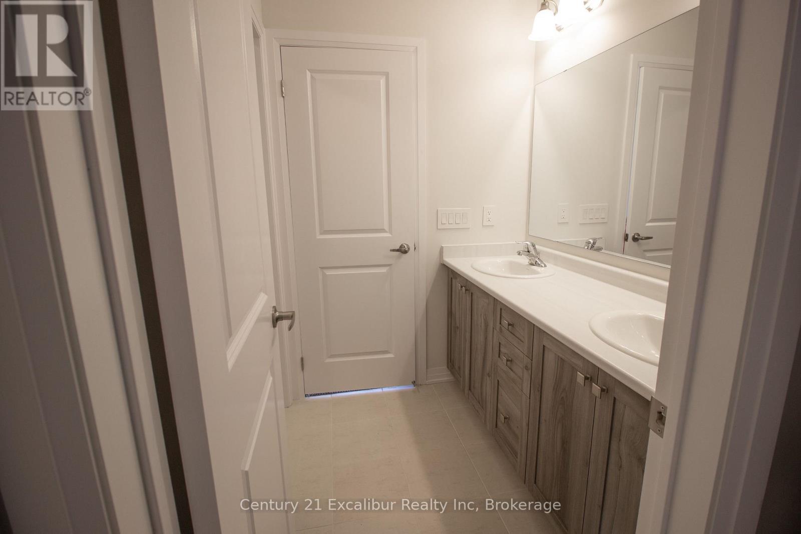 225 Dingman Street, Wellington North, Ontario  N0G 1A0 - Photo 9 - X12860980