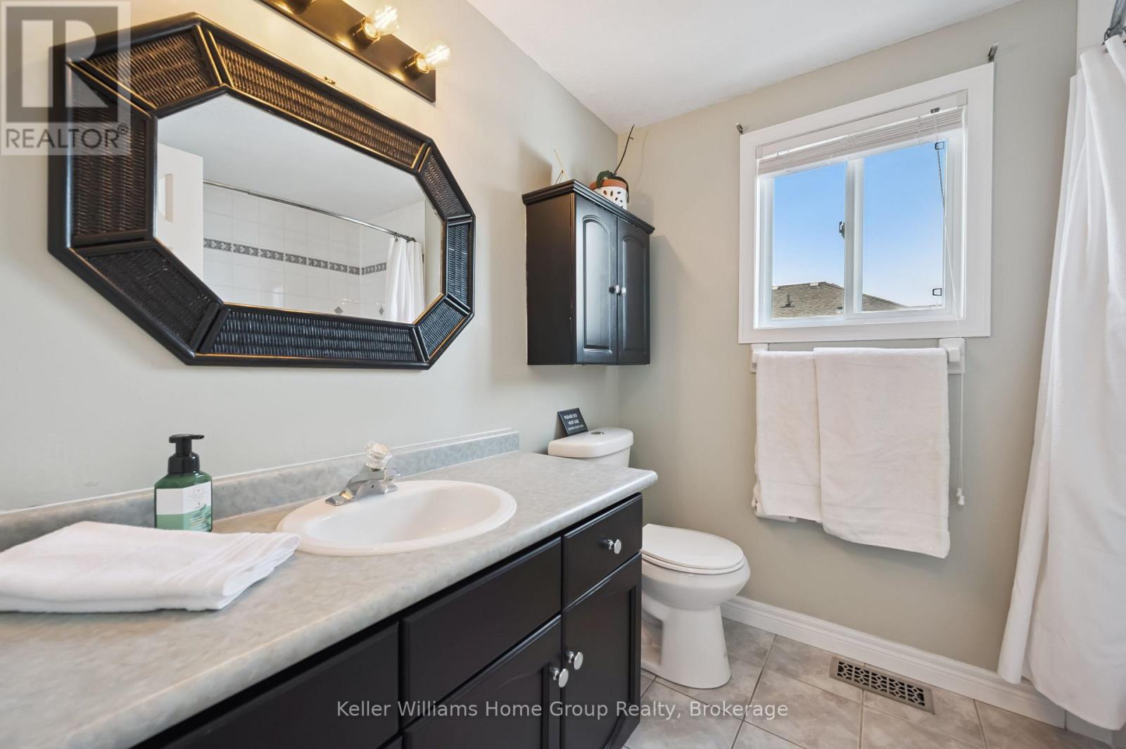 758 Victoria Terrace, Centre Wellington, Ontario  N1M 3E7 - Photo 22 - X12860994