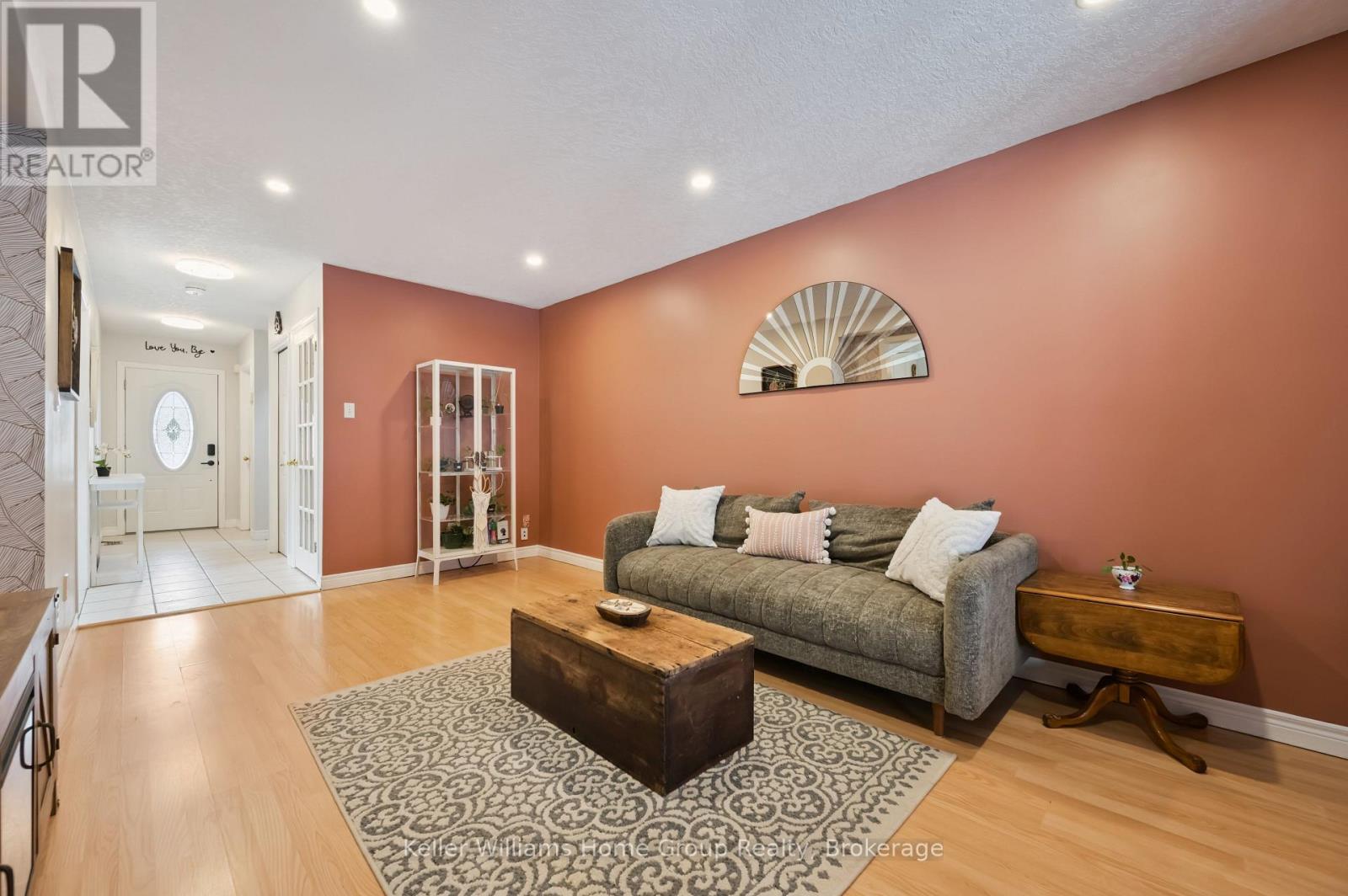 758 Victoria Terrace, Centre Wellington, Ontario  N1M 3E7 - Photo 7 - X12860994