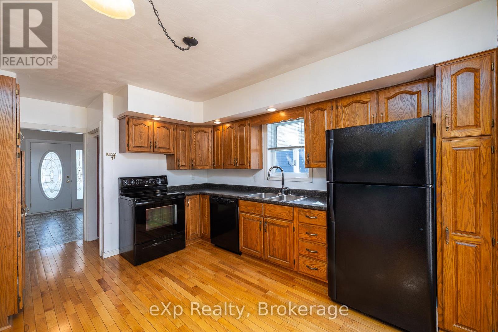 1760 5th Avenue W, Owen Sound, Ontario  N4K 5B8 - Photo 16 - X12861264