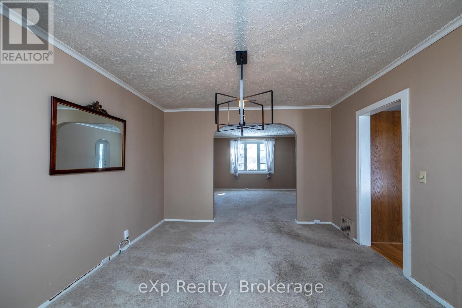 1760 5th Avenue W, Owen Sound, Ontario  N4K 5B8 - Photo 9 - X12861264