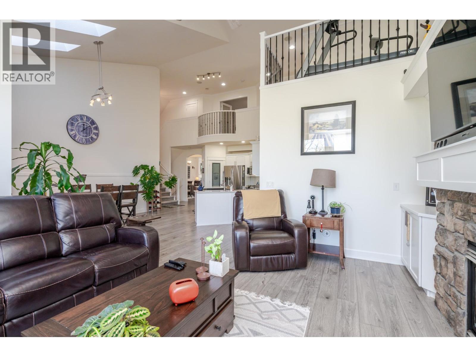 10510 Baker Place, Maple Ridge, British Columbia  V2W 2C2 - Photo 12 - R3095720