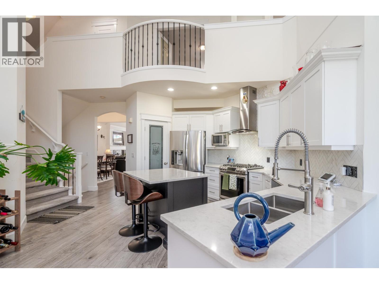 10510 Baker Place, Maple Ridge, British Columbia  V2W 2C2 - Photo 7 - R3095720