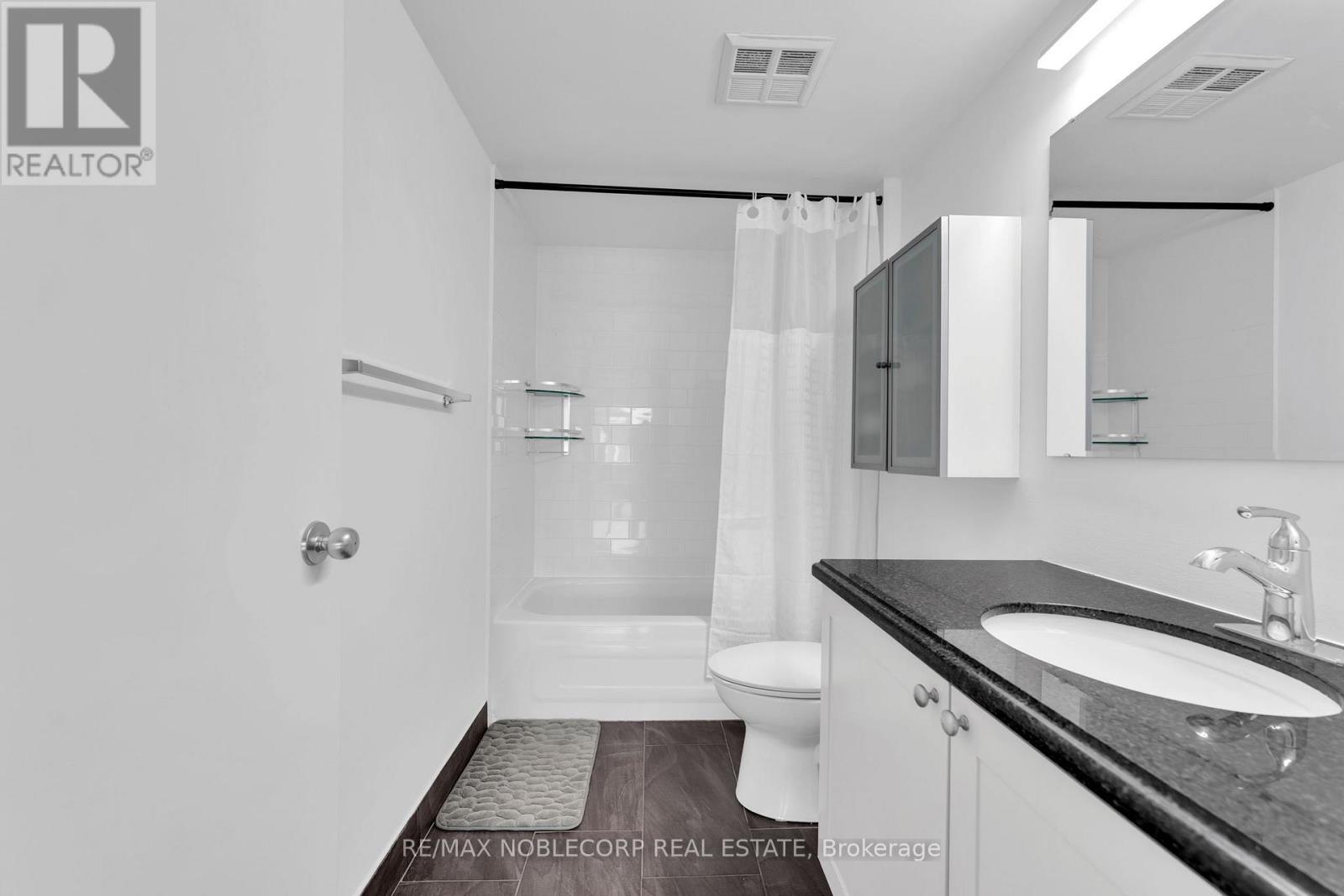 323 - 954 King Street W, Toronto, Ontario  M6K 3L9 - Photo 18 - C12860972